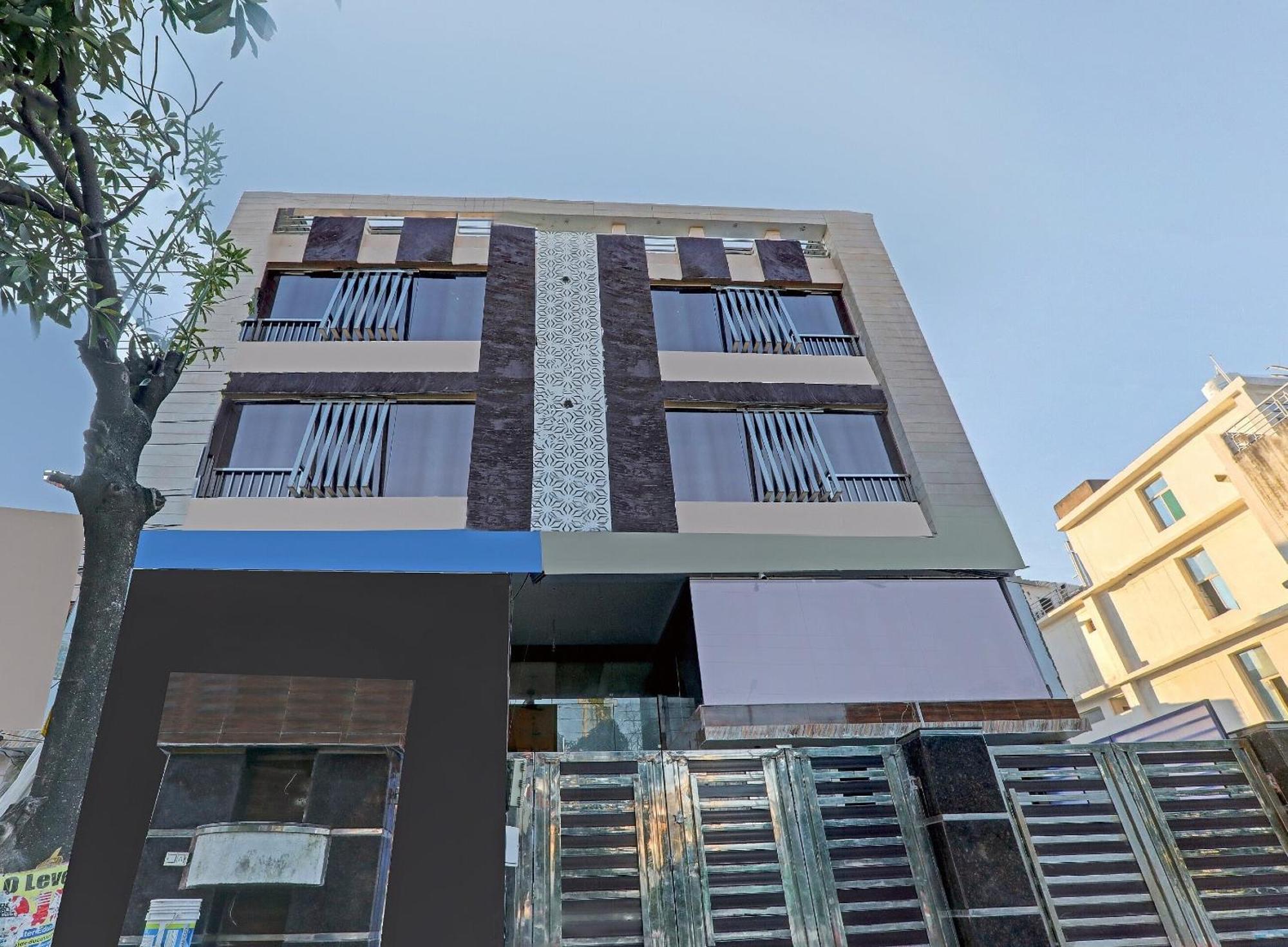 Super Townhouse Riddhi Residency Ξενοδοχείο Λάκναου Εξωτερικό φωτογραφία